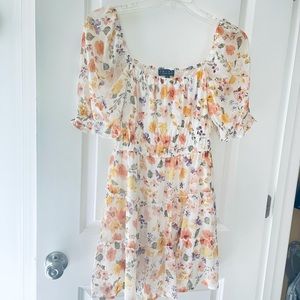 NWT Trixxi Juniors’ Floral Dress M